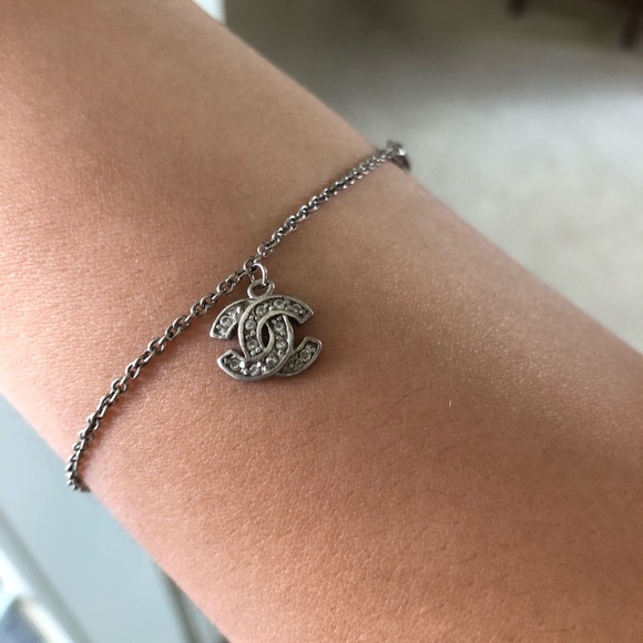 Jewelry - Adorable women’s silver bracelet